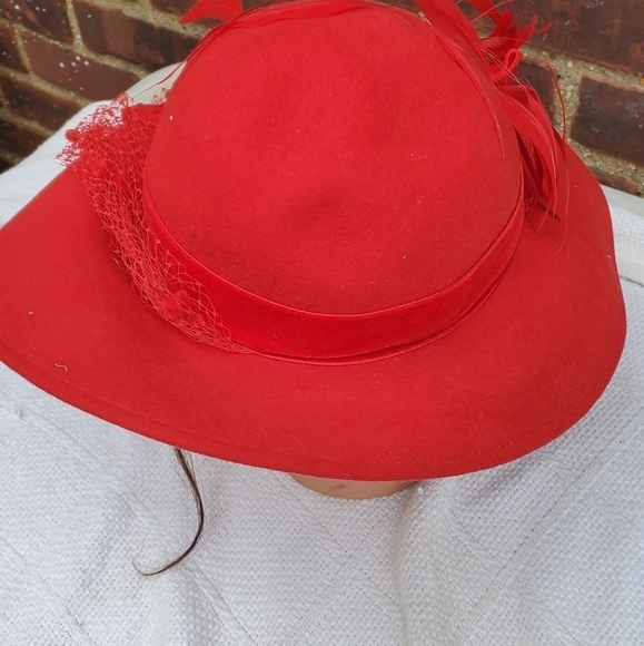 Vintage Red Felted  veil‎ hat - Picture 4 of 11
